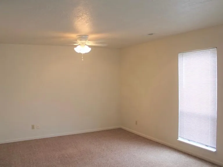 3607 Vicary Sq NE #3 — Photo 19