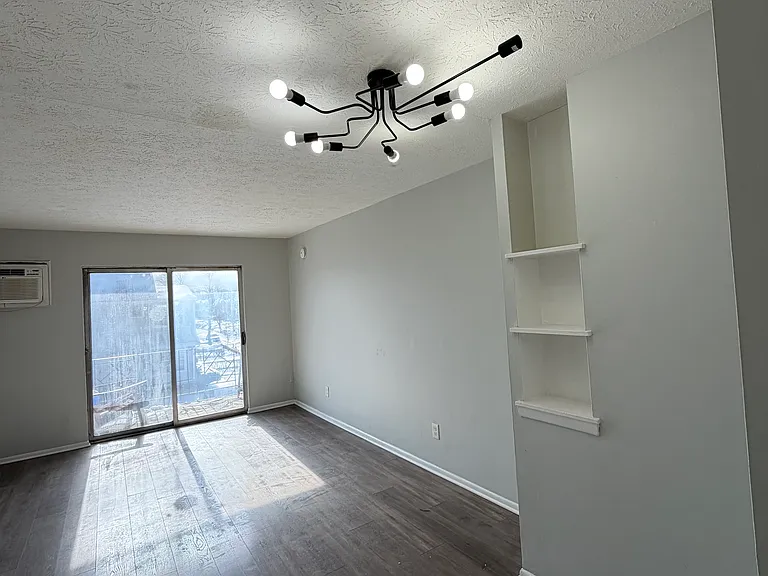 13395 Madison Ave #204 — Photo 3