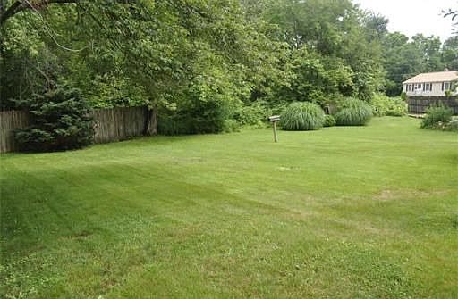 4th image of 51 Harriet Ave