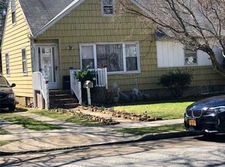 558 Mitchell St, Uniondale, NY