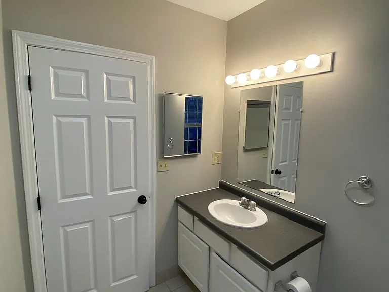1 Tammany Park Dover, NH 03820 — Photo 16