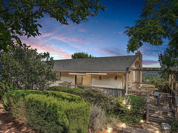 3rd image of 3045 Knollwood Dr