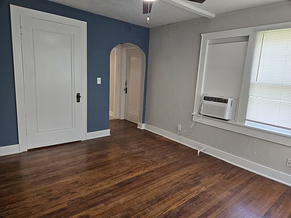 AC in living, bedroom, and study!