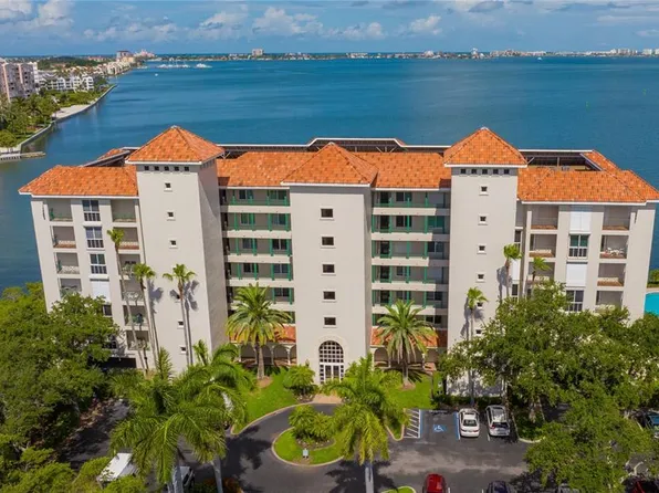 4830 Osprey Dr S APT 201, Saint Petersburg, FL 33711