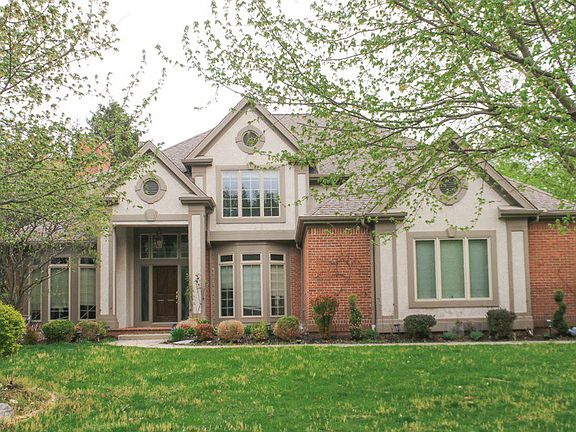 2nd image of 8034 Balmoral Ct