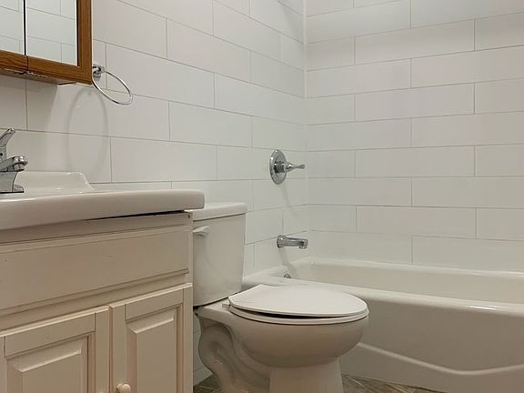 3rd image of 53 Graham Ave #5