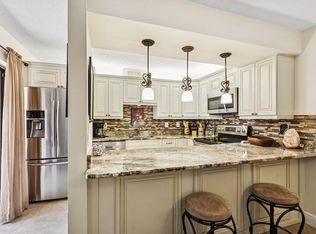 7 Atrium Cir APT D, Atlantis, FL 33462