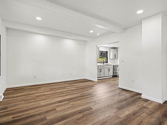 5th image of 6592 Keigley St