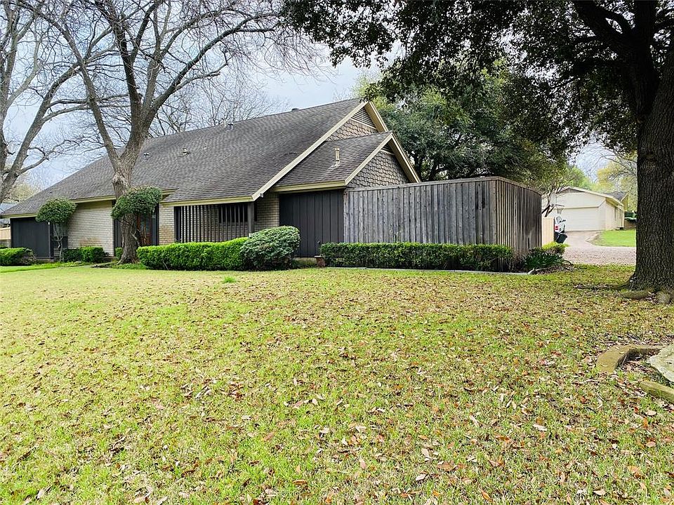 1st image of 312 Lakewood Dr