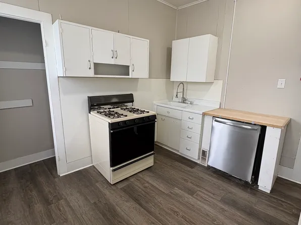 403 N Kalamazoo St APT 2, Paw Paw, MI 49079