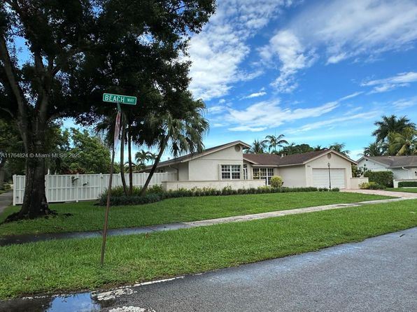 3800 Beach Way, Hollywood, FL 33026