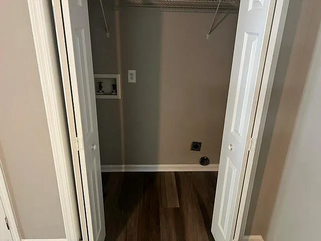 3 bed, 2.0 bath, 1120 sqft, $1,800 — Photo 4