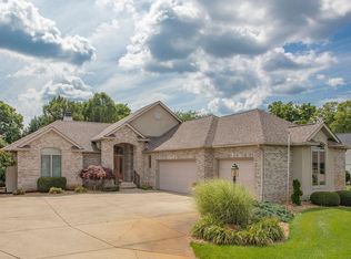 23488 Stonegate Cir, Elkhart, IN 46517