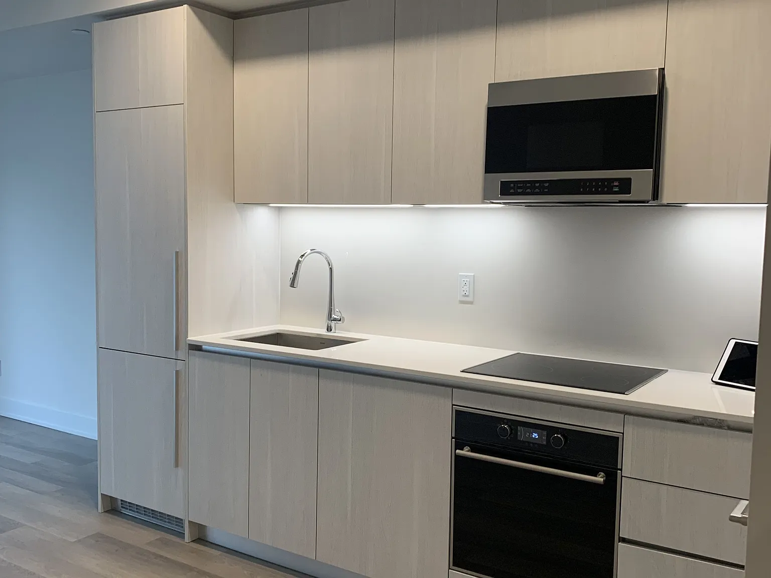 2 bed, $2,700 — Photo 4
