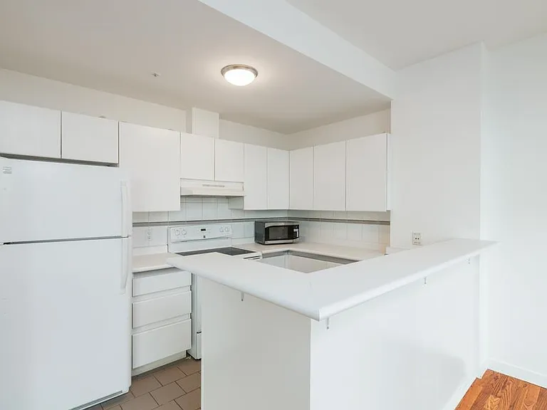 989 Nelson St #903 — Photo 20