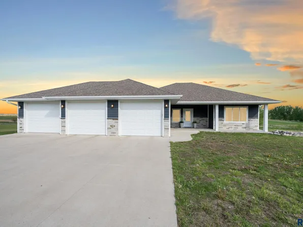 23462 462nd Ave, Wentworth, SD 57075