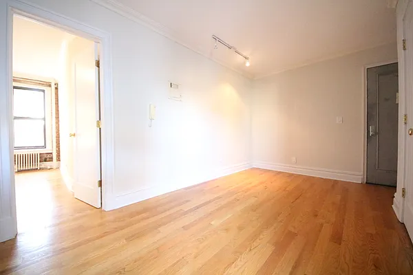 Rented by (Legacy) NY Quality Living Uptown | media 15