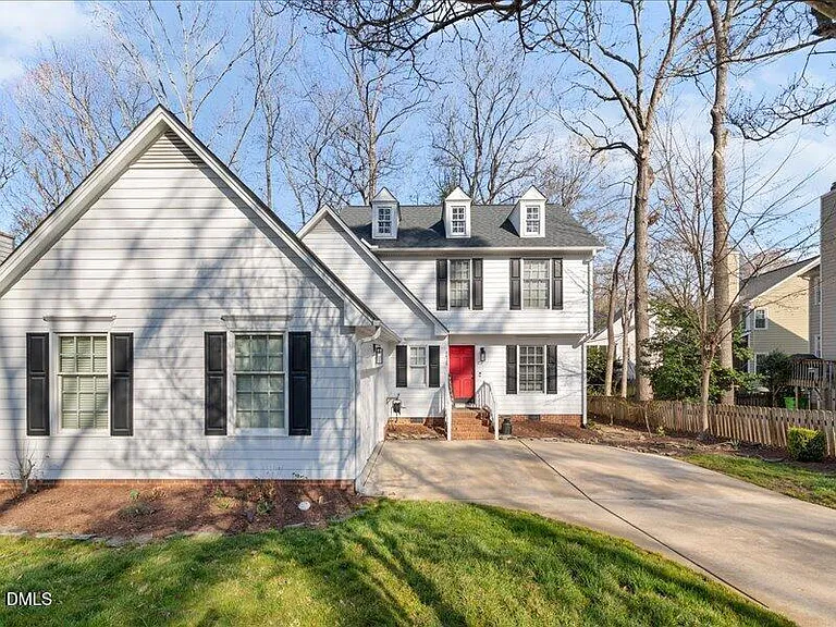 8625 Vanburgh Ct — Photo 3