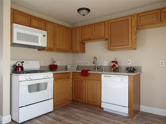 5th image of 6951 Mountain Meadow Ln