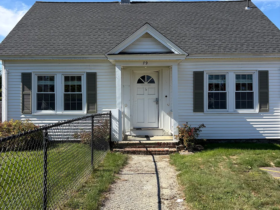 79 Main St