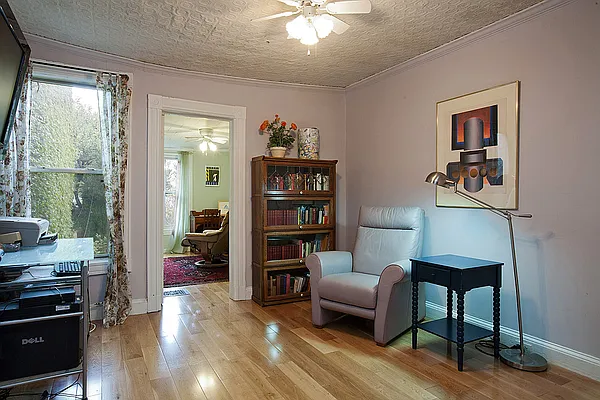 Sold by Brooklyn Real Inc | media 9