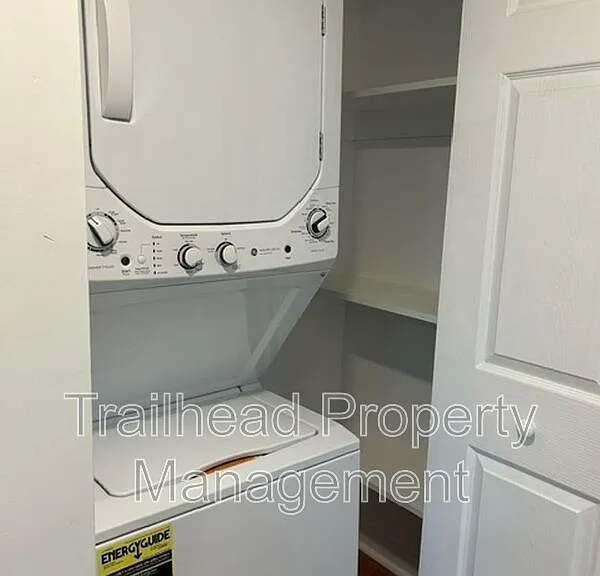 312 E Gregory Blvd #2E — Photo 5