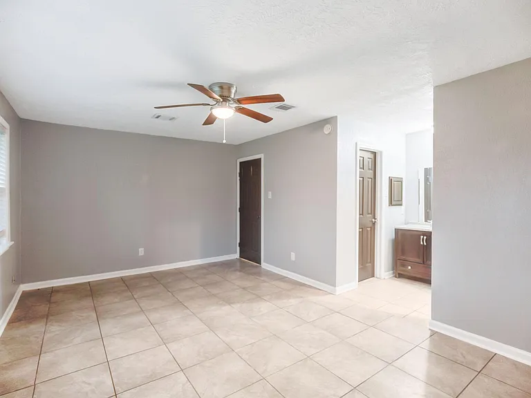 11511 Grapewood Ct — Photo 16
