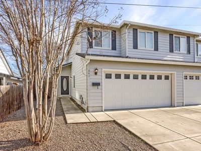 242 N 7th St, Central Point, OR, 97502