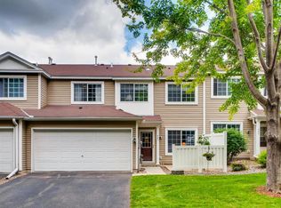 403 Leeward Trl, Woodbury, MN 55129