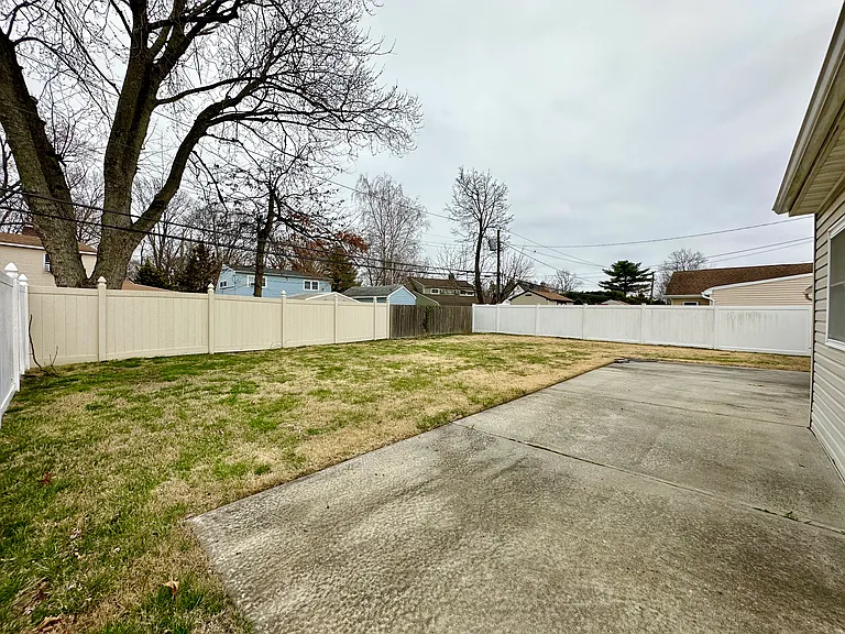 17 College Ln #1 — Photo 13
