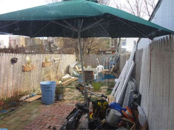 5th image of 2125 E Clementine St