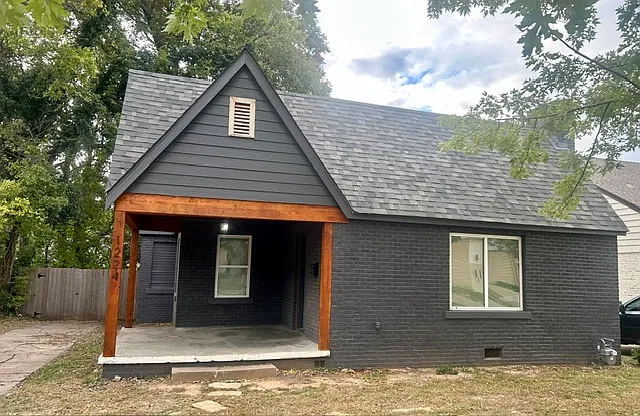 1224 S Columbia Ave