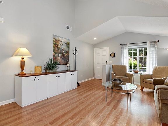5th image of 17304 SE 15th Way #16