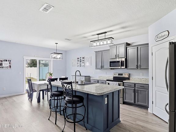 2nd image of 3825 BRONCO Road