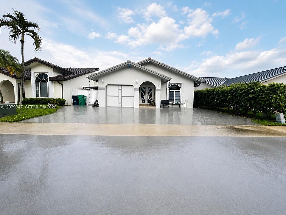 1st image of 4939 SW 143rd Ave