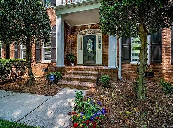 3rd image of 5520 Flowering Dogwood Ln
