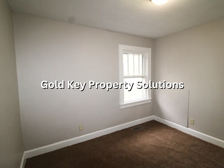 2422 Lincoln St — Photo 14