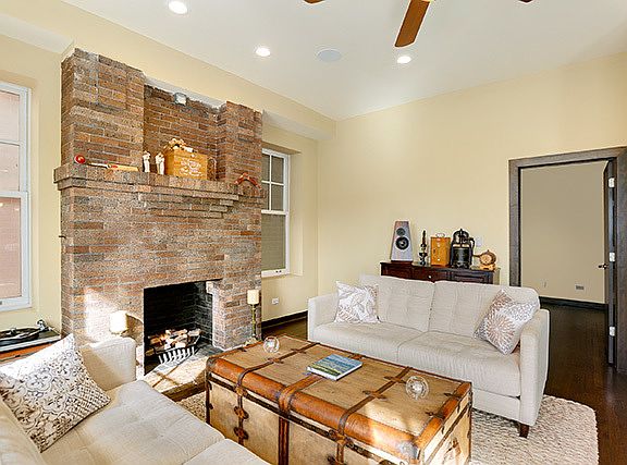 3rd image of 2150 W North Ave APT 9