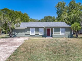 4207 Milam St, Bryan, TX 77801