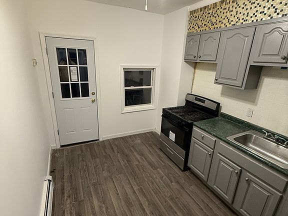 4th image of 9004 Kennedy Blvd Floor 1