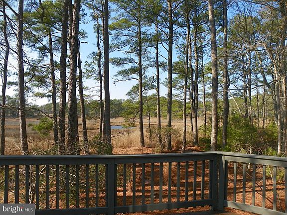 4th image of 129 Canal Dr