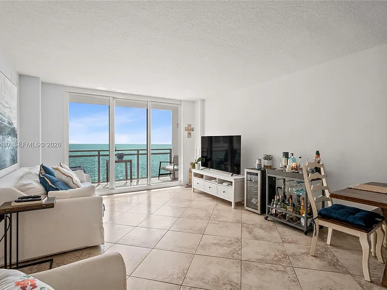 6917 Collins Ave #1609 — Photo 14