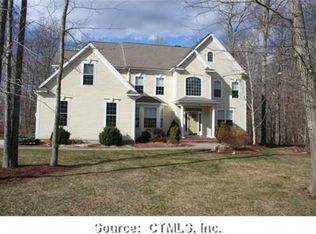 16 Azalea Ln, Old Lyme, CT 06371