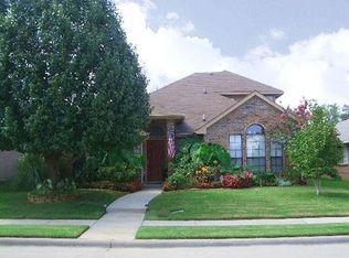 1430 Stella Dr, Lewisville, TX 75067