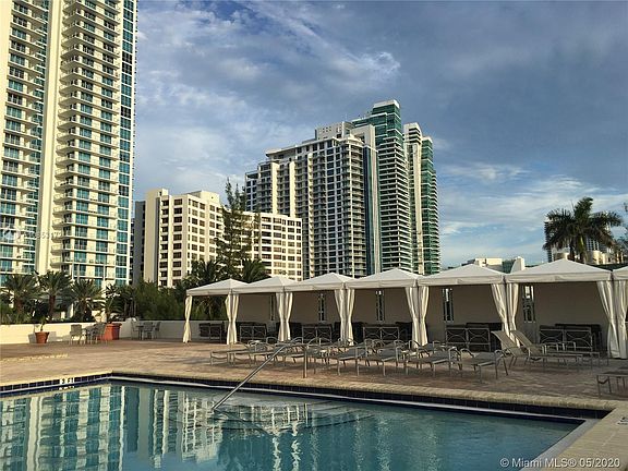 5th image of 3000 S Ocean Dr APT 1414