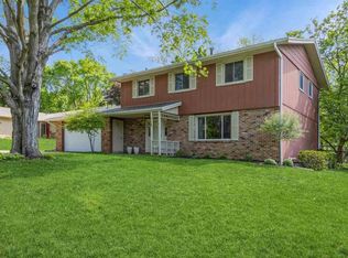 114 Post Rd, Iowa City, IA 52245