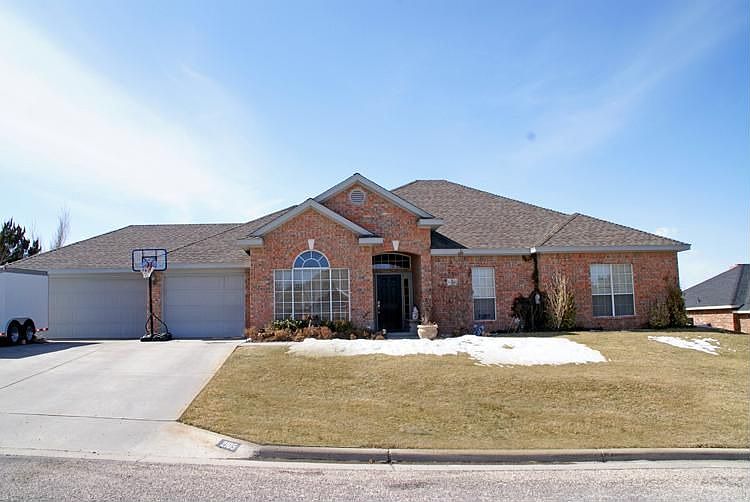 1st image of 2105 Glenrosa Ln