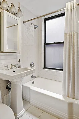 Sold by Citi Habitats | media 7