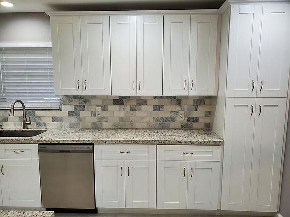 4th image of 4606 Trail Lake Dr