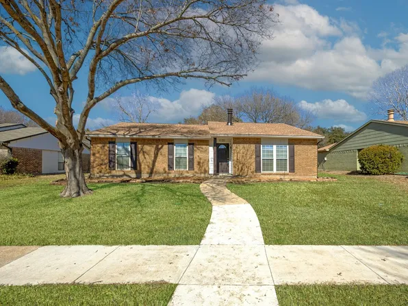 1121 Joshua Tree Dr, Plano, TX 75023